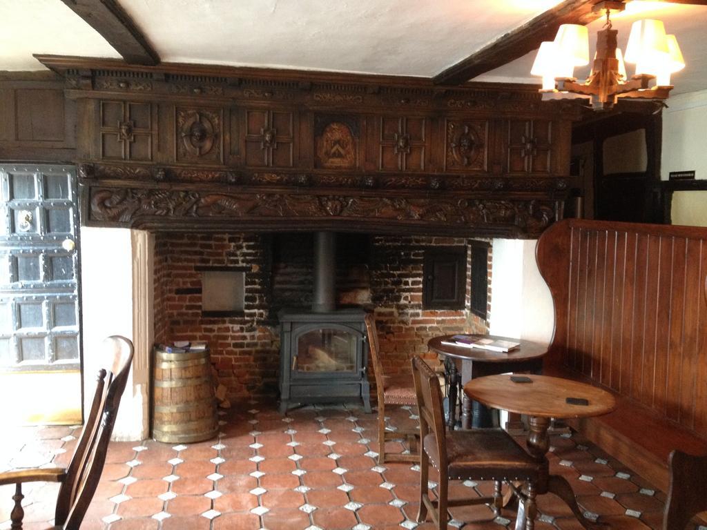 The Abbots Fireside - Channel Tunnel Elham Exterior photo
